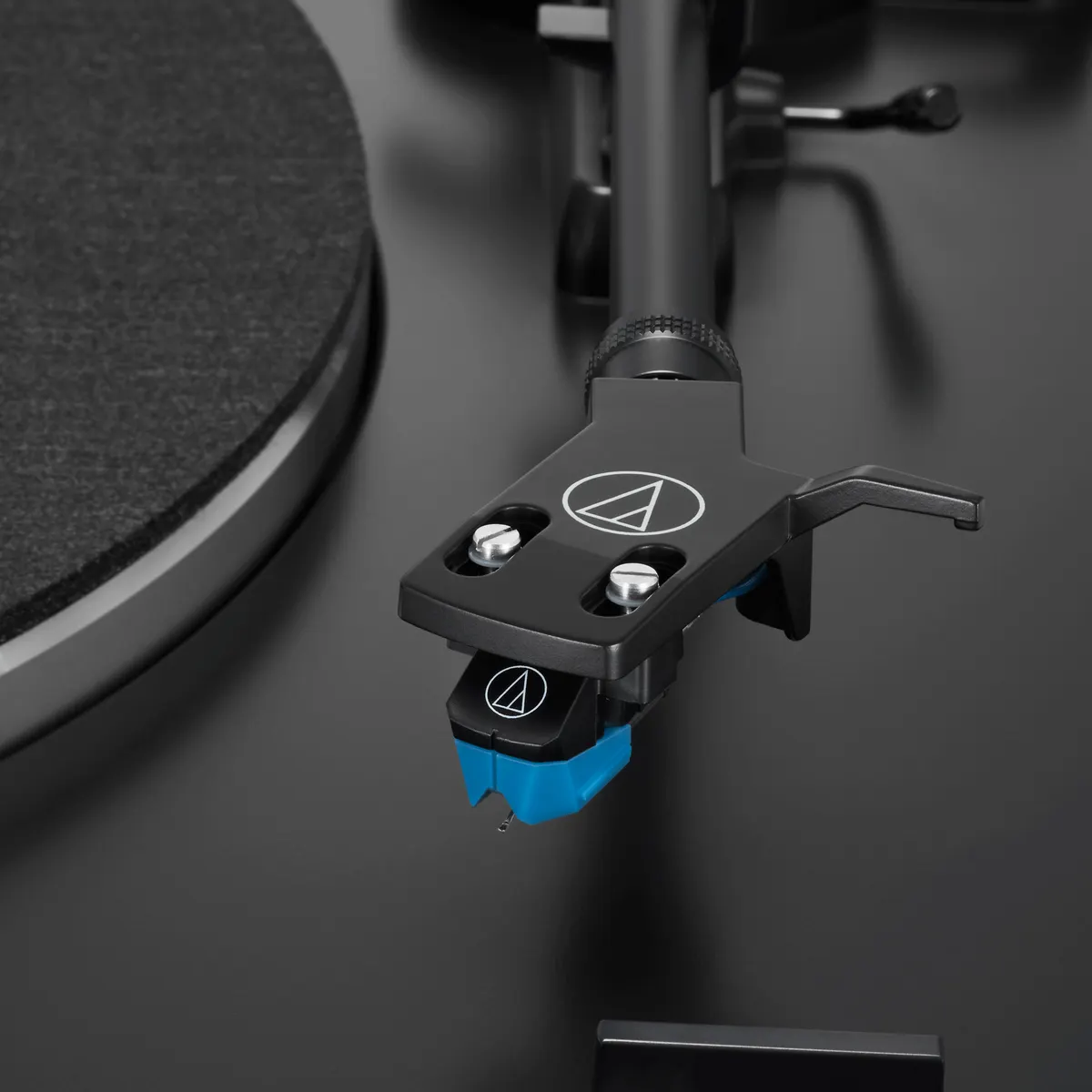 AT-LP3XBT Automatic Belt-Drive Turntable, control detail at Toma Audio