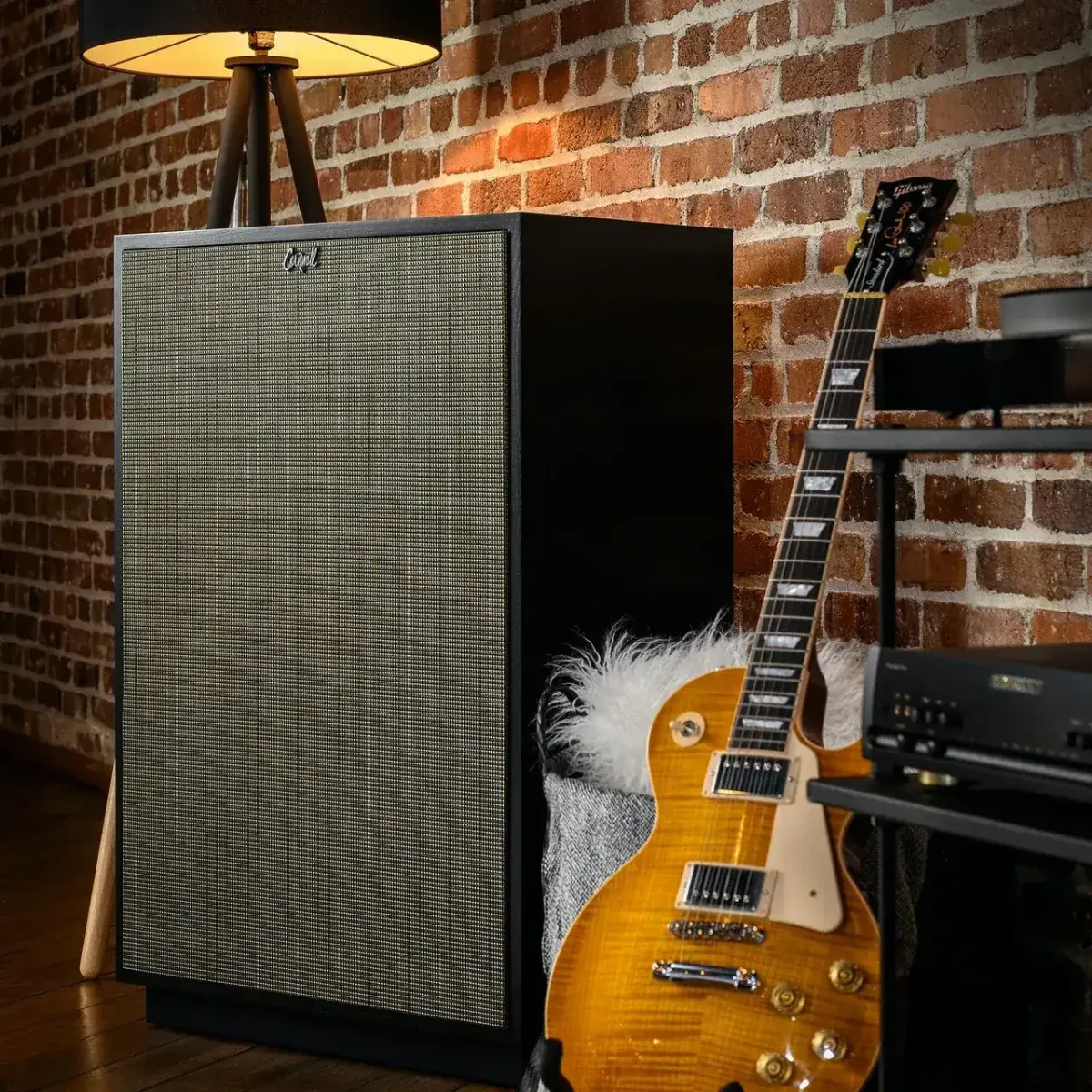 Klipsch Cornwall IV Heritage - [3-Way Horn 15"] at Toma Audio