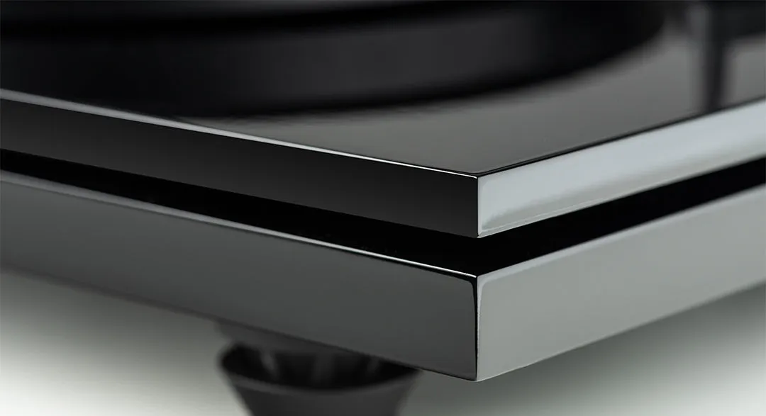 Music Hall mmf-3.3 Manual Turntable - [LP Manual], chassis detail at Toma Audio