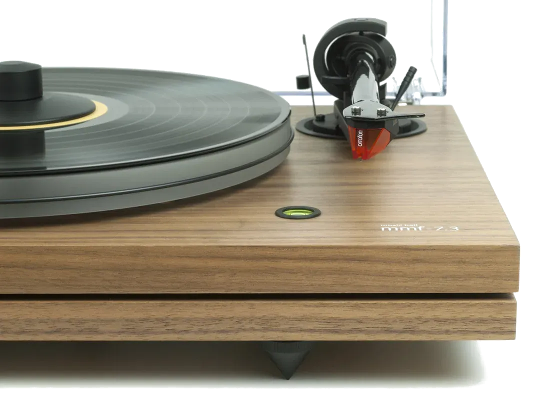 Music Hall mmf-7.3 se Manual Turntable - [LP Manual], walnut detail two at Toma Audio
