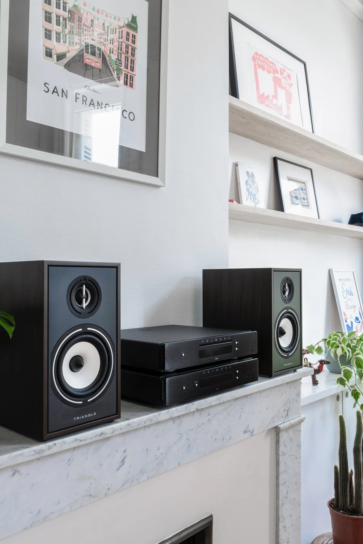 Primare I15 Prisma MK2 - [2x60W DAC Wi-Fi BT], SC15 I15 Marblefireplace Speakers Closeup at Toma Audio