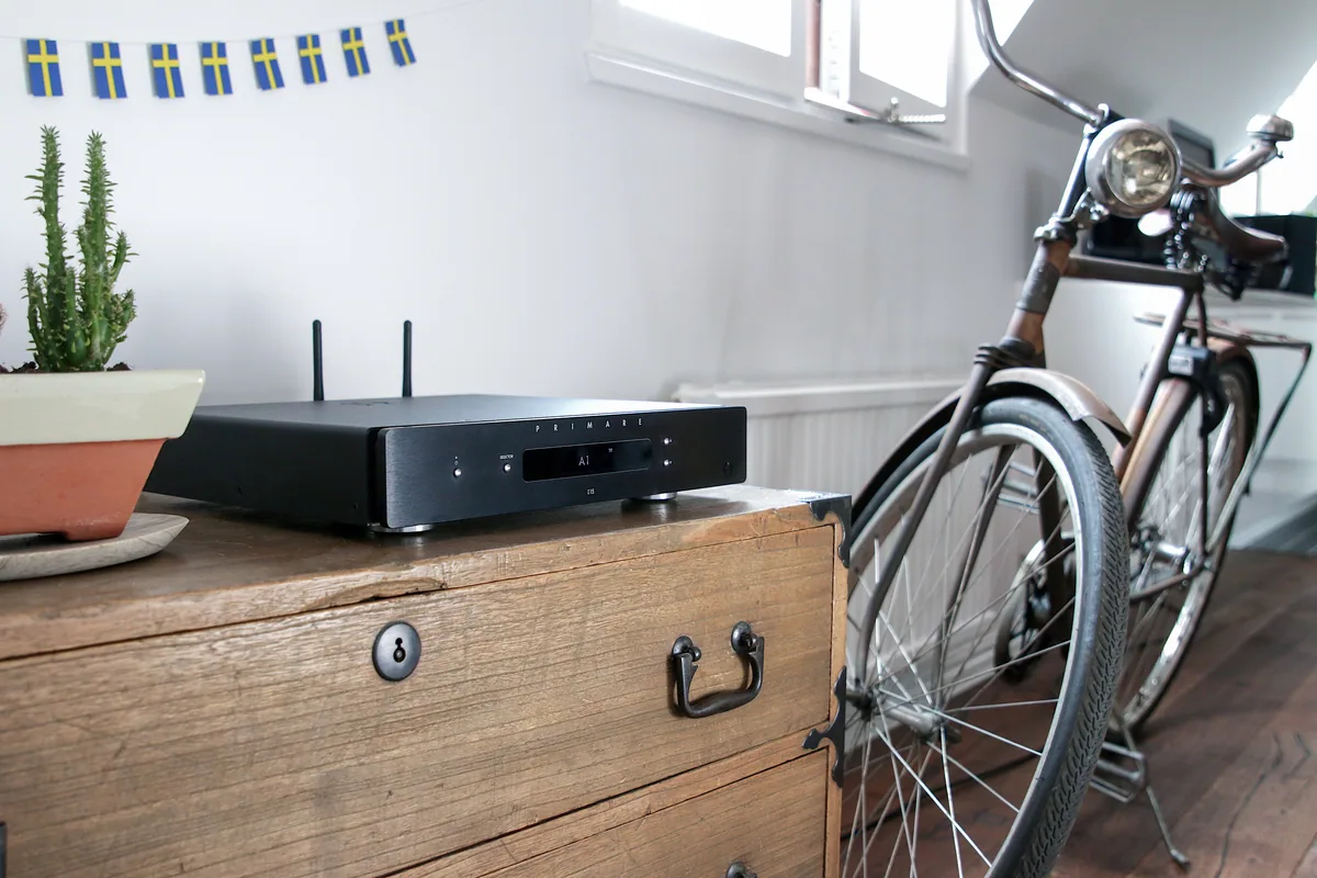 Primare I15 Prisma MK2 - [2x60W DAC Wi-Fi BT], I15 Swedishsetting Bicycle Flags at Toma Audio