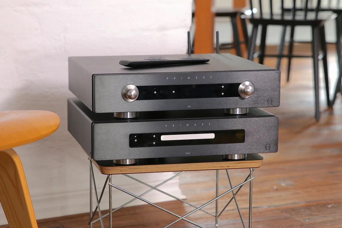 Primare I35 Prisma - [2x150W DAC Wi-Fi BT], I35 CD35 Coffetable Zoomedjpg 1 at Toma Audio