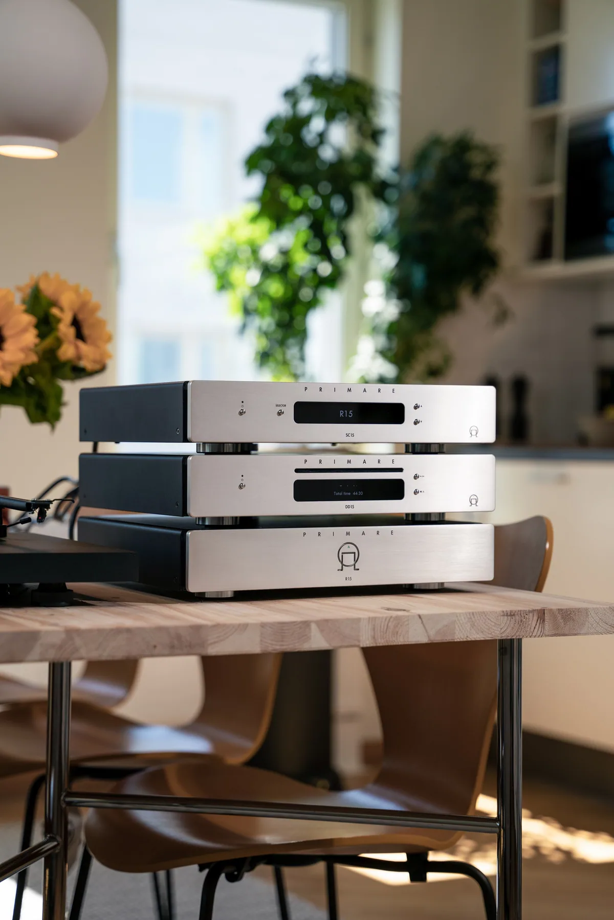 Primare R15 Phono Stage [Phono], SC15 DD15 R15 Table Sunflower Warm at Toma Audio